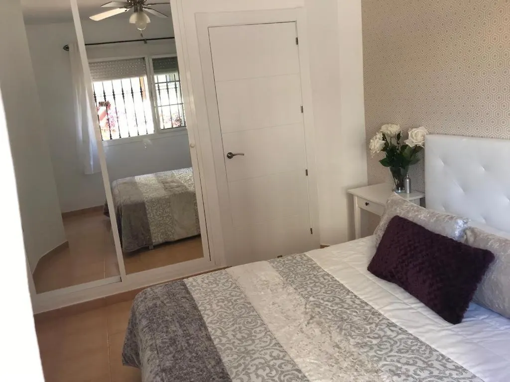 Mar Marina Daire Benalmádena 0*,  İspanya